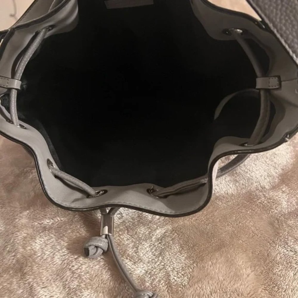 Zara Bucket Bag - Picture 8 of 10